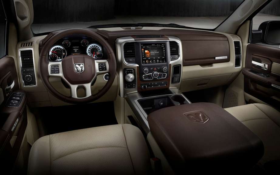 The 10 best interiors in 2013 Ward's Auto World picture #1