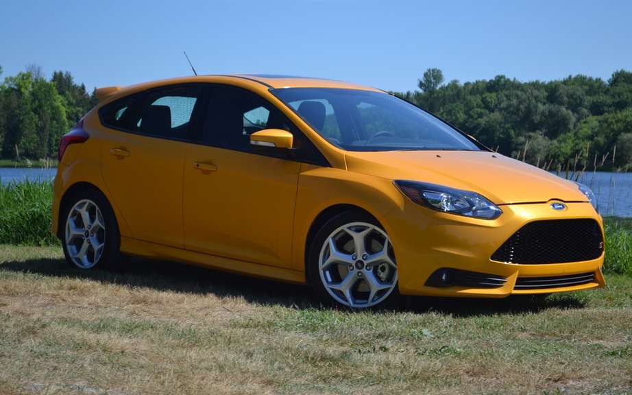 Ford Focus: the top-selling car in 2012 picture #4