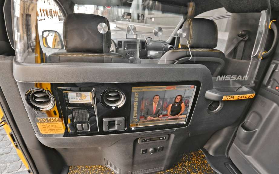 Nissan NV200 Taxi adapted for wheelchairs picture #7