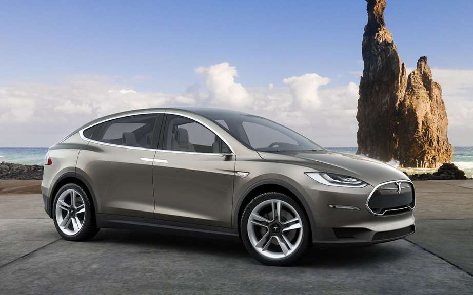 Tesla delays production of its Model X picture #1