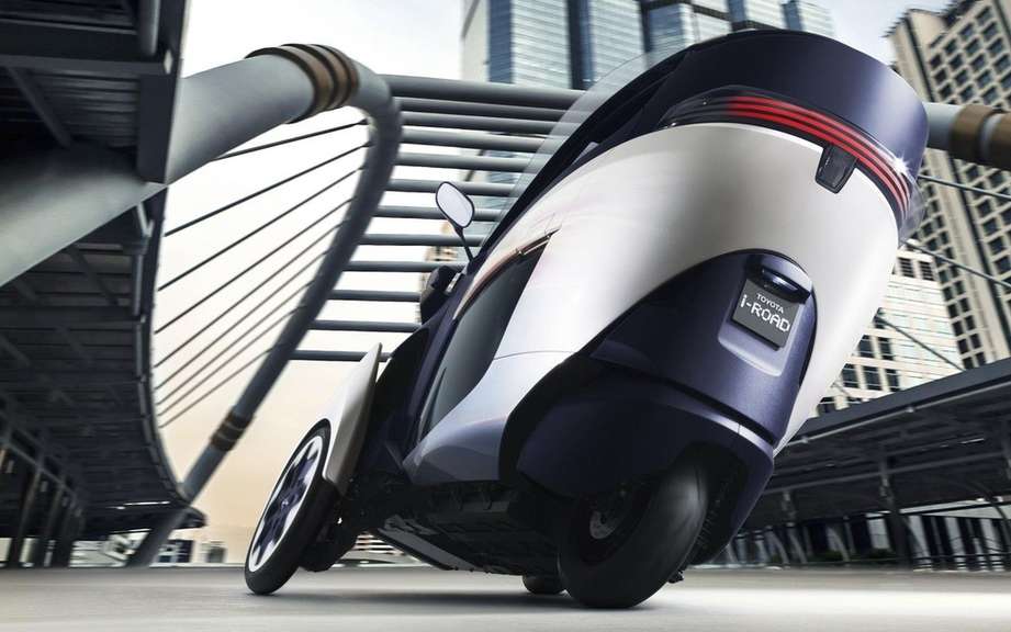 Toyota i-Road Concept: urban vehicle of choice picture #5