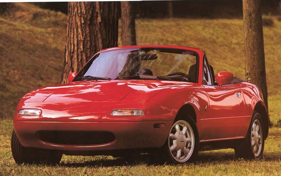 Mazda MX-5: 25 years later picture #8