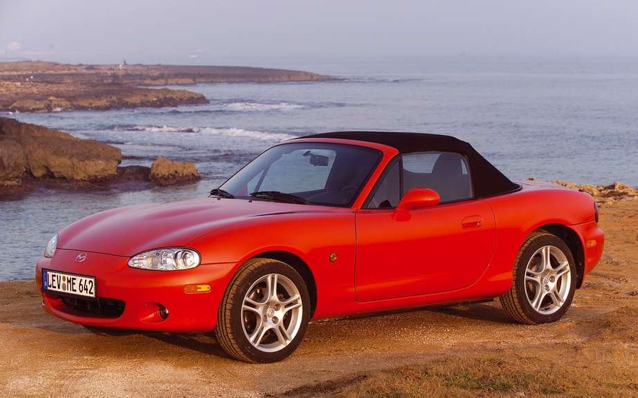 Mazda MX-5: 25 years later picture #9