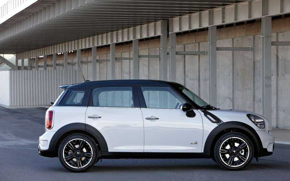 Mini Cooper five-door in 2014 picture #2