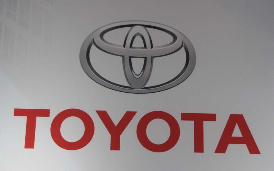 Toyota Canada recalls 157,000 Corolla, Matrix and Lexus IS picture #2