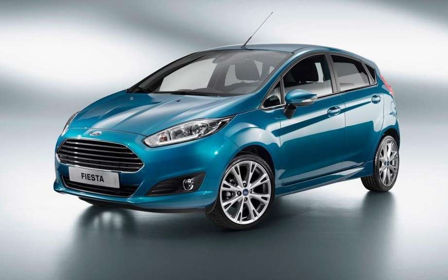 2014 Ford Fiesta driven by a 1.0-liter EcoBoost engine picture #2