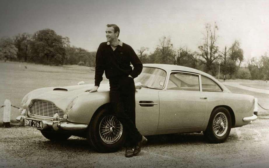 Conducted by the secret agent James Bond cars picture #3