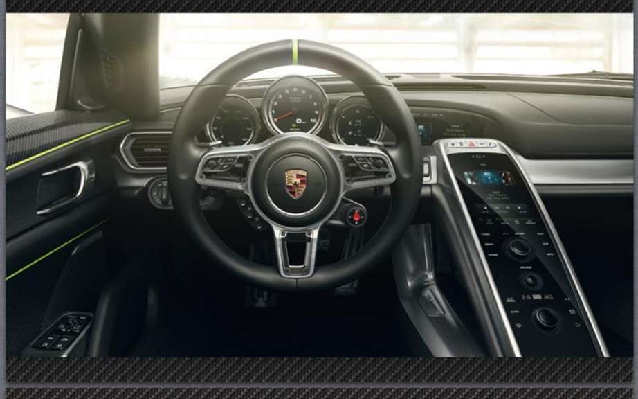 Porsche 918 Spyder: The brochure can be found on the Net picture #6