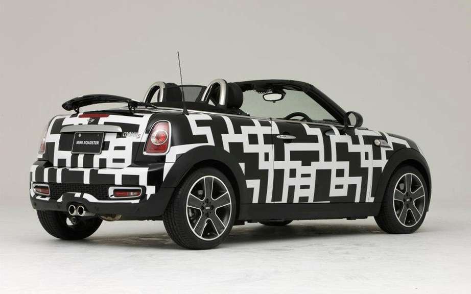 Mini Cooper S dessinees by artist Tomoyasu Hotei picture #3