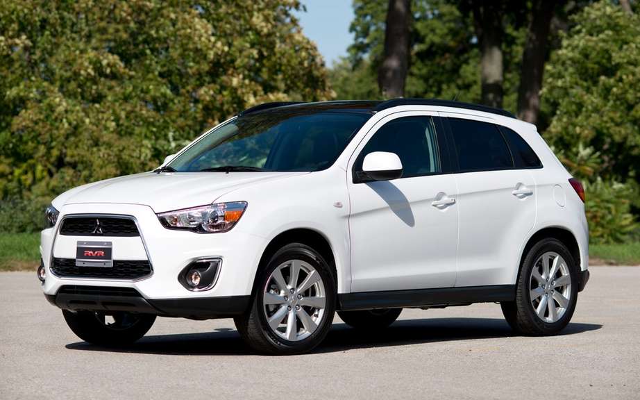 Mitsubishi RVR 2013: no price increase picture #1