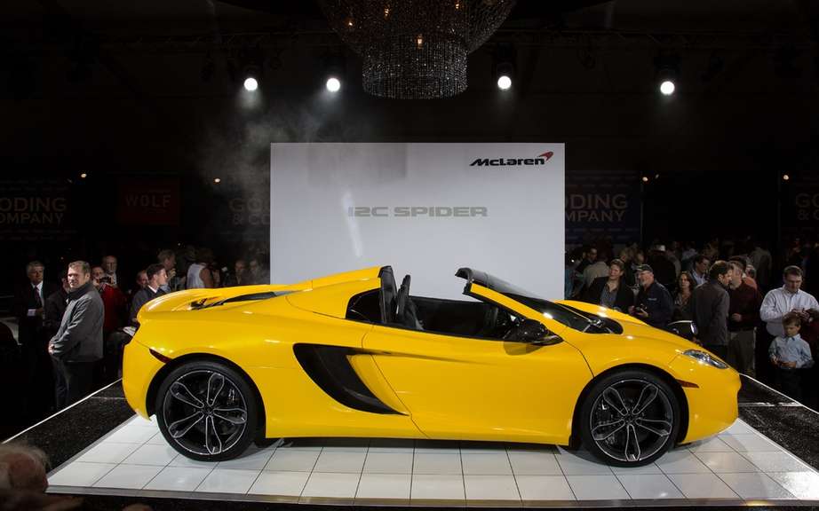 McLaren MP4-12C Spider: a competition of elegance to other picture #2