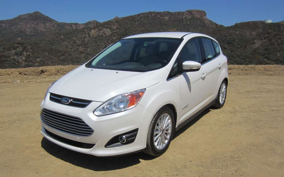 Ford C-MAX Hybrid 2013: it can travel 917 km with a full tank of gas picture #2