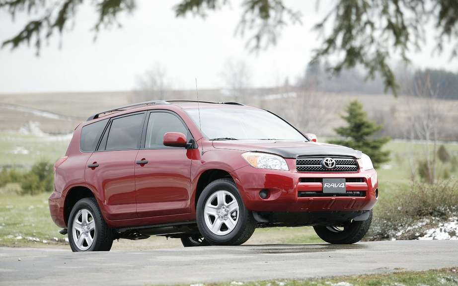 Toyota Recalls RAV4 and Lexus models its HS 250h picture #3