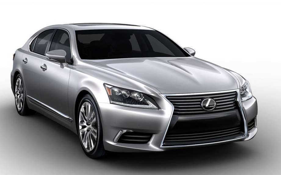 Lexus LS 2013: a more aggressive face picture #3