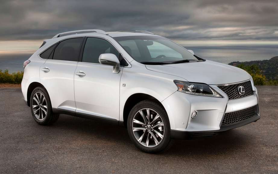 Toyota will increase production of the Lexus RX its plant in Cambridge picture #1