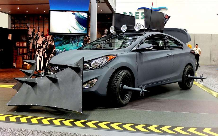 Hyundai unveiled its Elantra model Zombie Survival Machine Cup picture #5