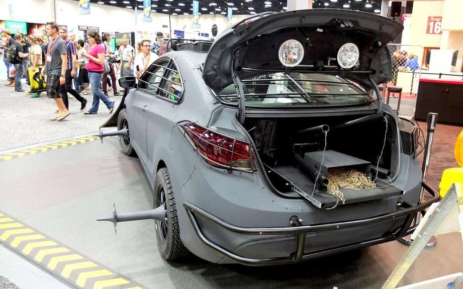Hyundai unveiled its Elantra model Zombie Survival Machine Cup picture #6
