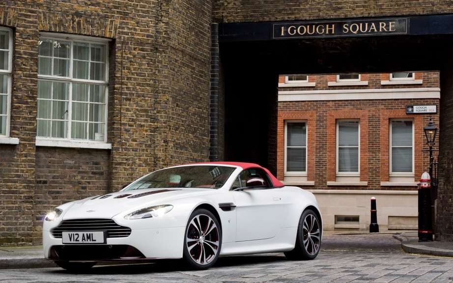 Aston Martin V12 Vantage Roadster: 101 for Preferred picture #3