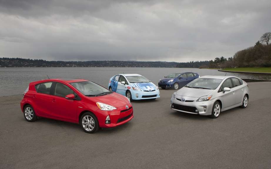 Toyota Prius 3rd position of global sales picture #1