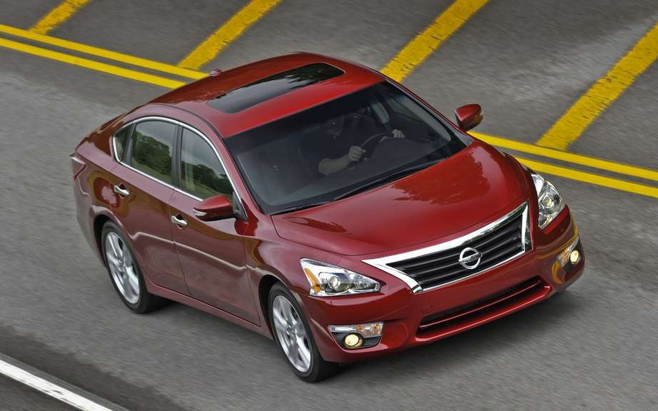 Nissan Canada announces lowest in its segment fuel for 2013 Altima