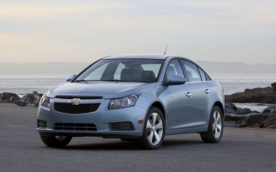 Chevrolet Cruze ECO and Sonic: ELECTED best family vehicles picture #1