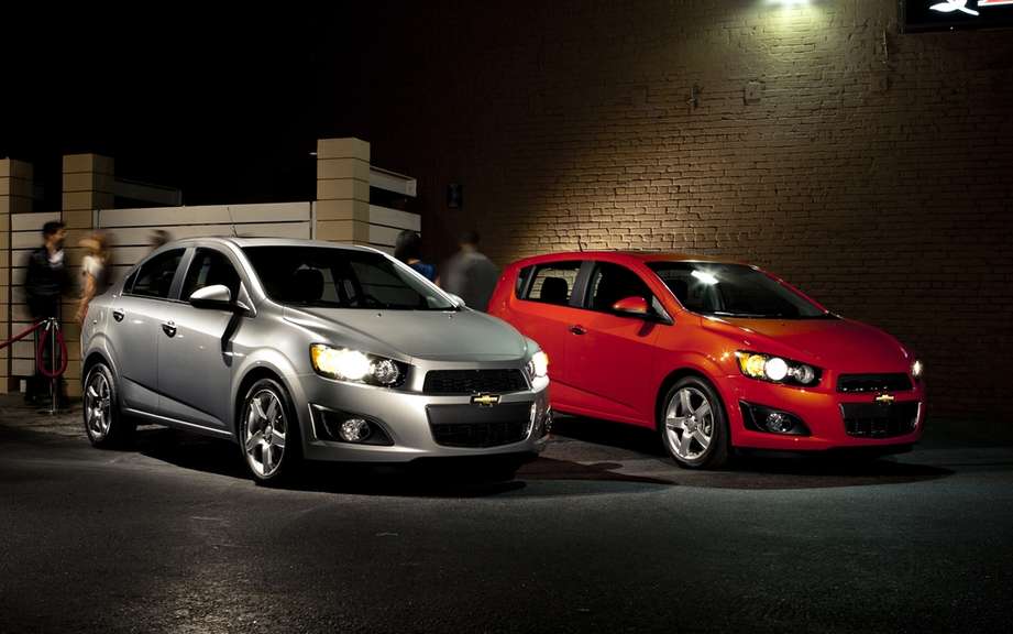 Chevrolet Cruze ECO and Sonic: ELECTED best family vehicles picture #2