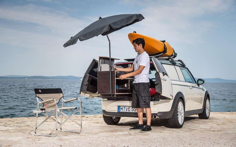 Mini Cowley Caravan and Swindon Roof Top tent