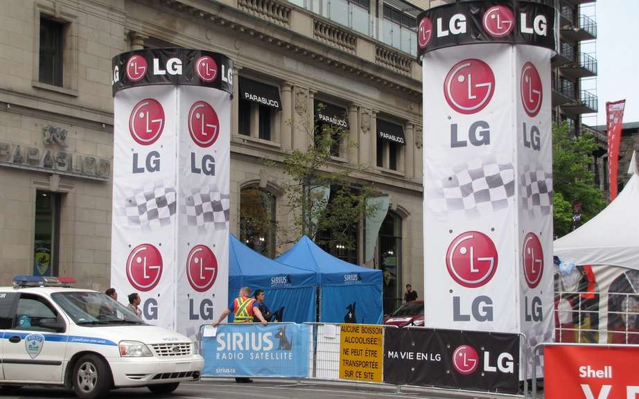 Bud Light took over the sponsorship of the music scene LG Grand Prix Festival on Crescent picture #1