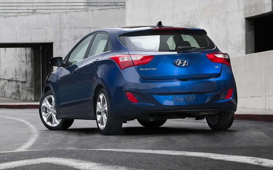 Hyundai Elantra GT Coupe and 2013 from $ 19,149 picture #2
