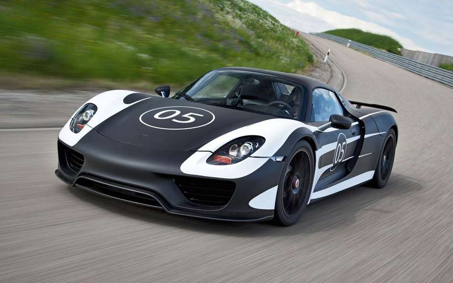 Porsche 918 Spyder prototypes that are having ac ur joy? picture #1