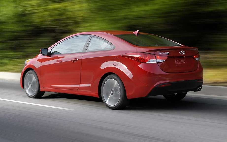 Hyundai Elantra GT Coupe and 2013 from $ 19,149 picture #8