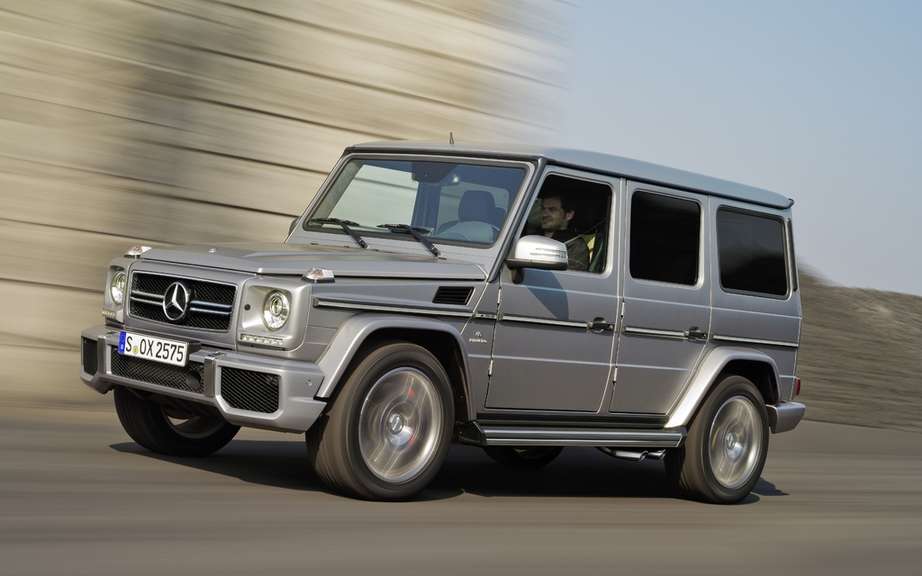 Mercedes-Benz presents its model Class G restyle picture #4