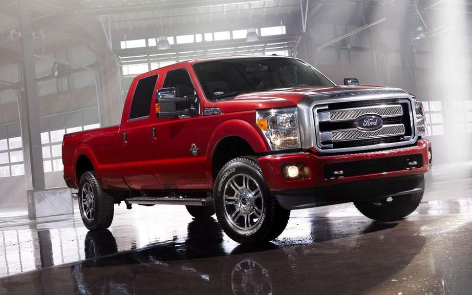 Ford F Series Super Duty Platinum 2013: more luxurious than ever picture #2