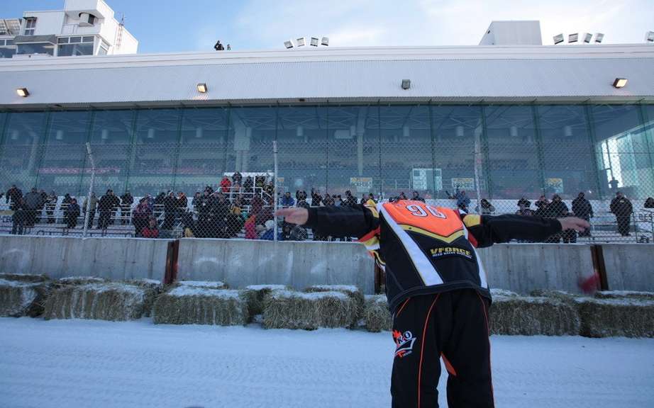 Emotional day for Jacques Villeneuve Challenge3R picture #9