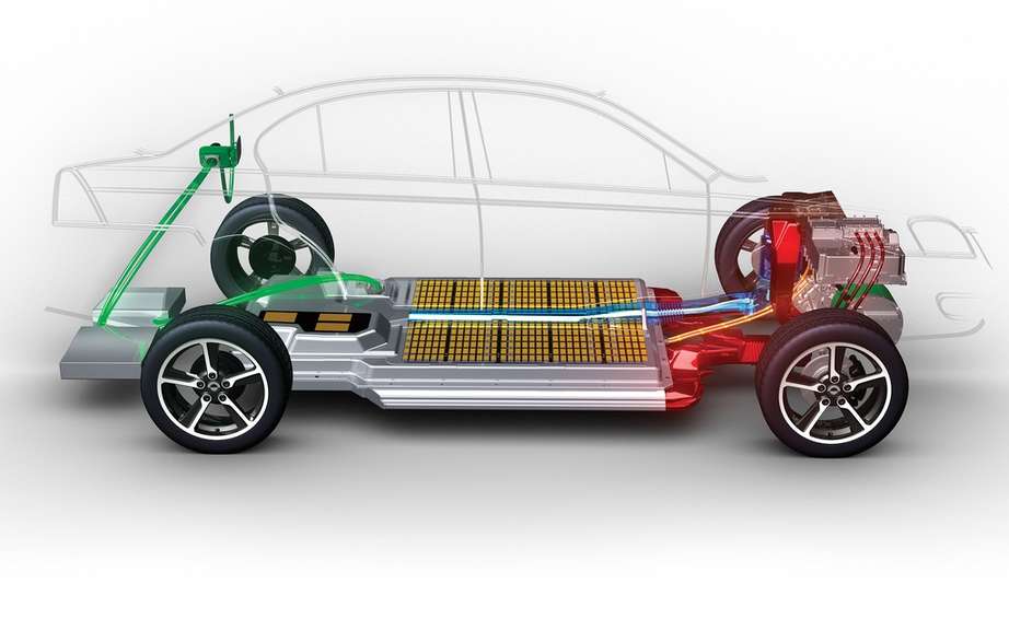 Coda Automotive produces its first electric car picture #3