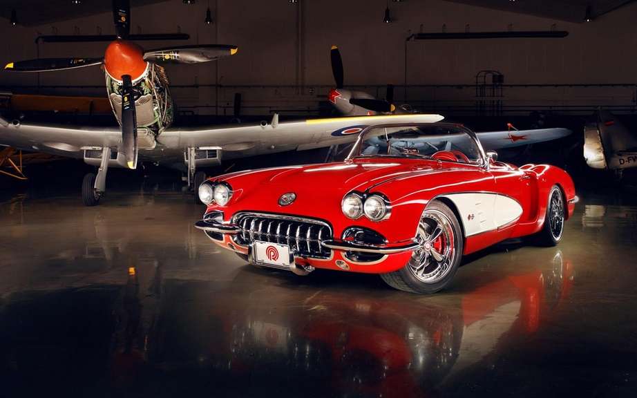 Pogea Racing attack a Chevrolet Corvette C1 1959