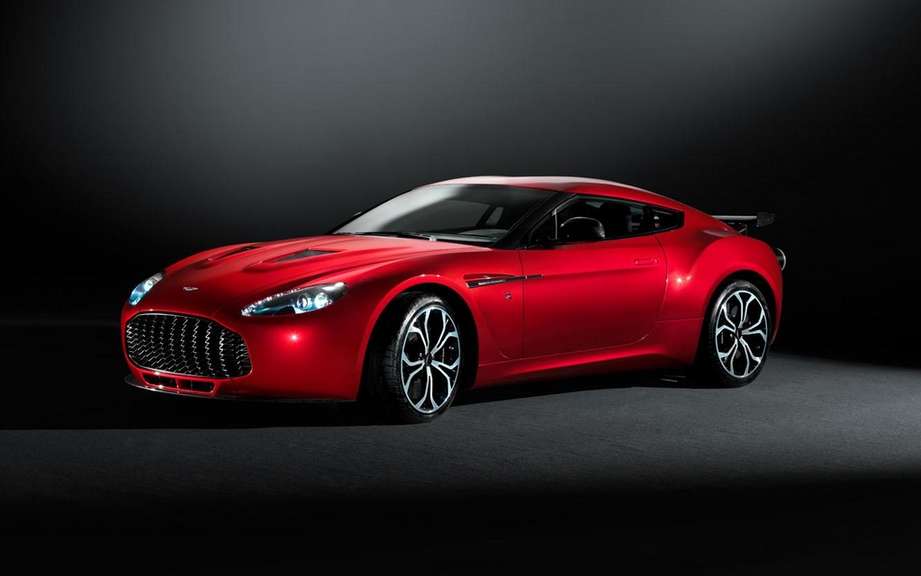 Aston Martin Vantage 2012: a reconstituted family picture #8