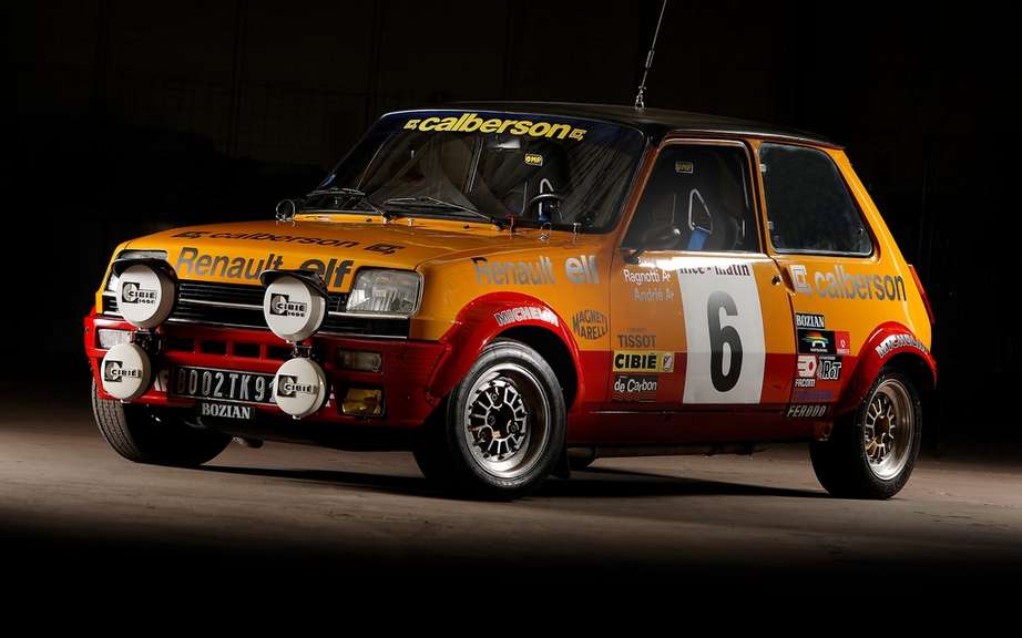 Renault 5 Alpine Renault presents three departing from the historic Monte Carlo picture #5