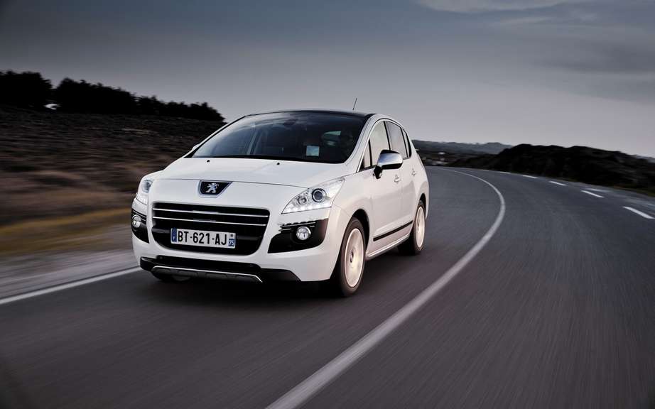 Peugeot 3008 HYbrid4: Elected in 2012 "Greenest Car in Switzerland." picture #3