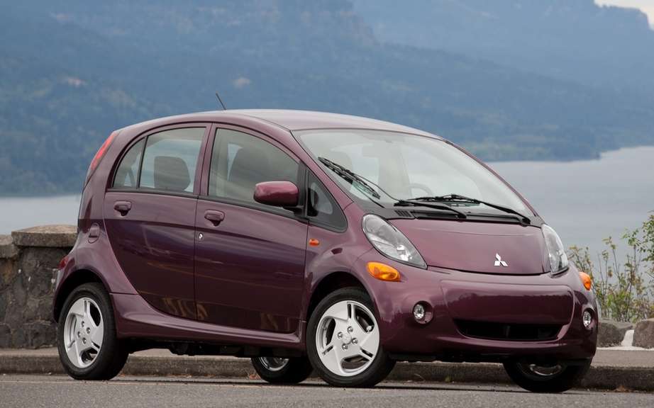 Mitsubishi i-MiEV 2012: Finally available in Canada