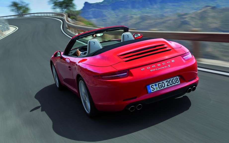 Porsche 911 Cabriolet 2012: With hood type cutting picture #3