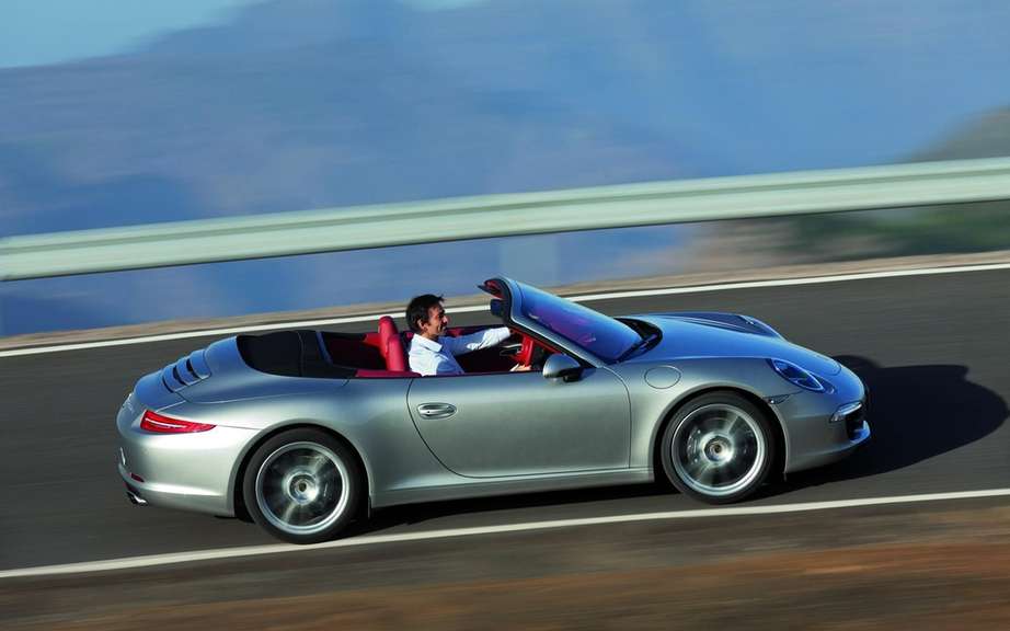 Porsche 911 Cabriolet 2012: With hood type cutting picture #4