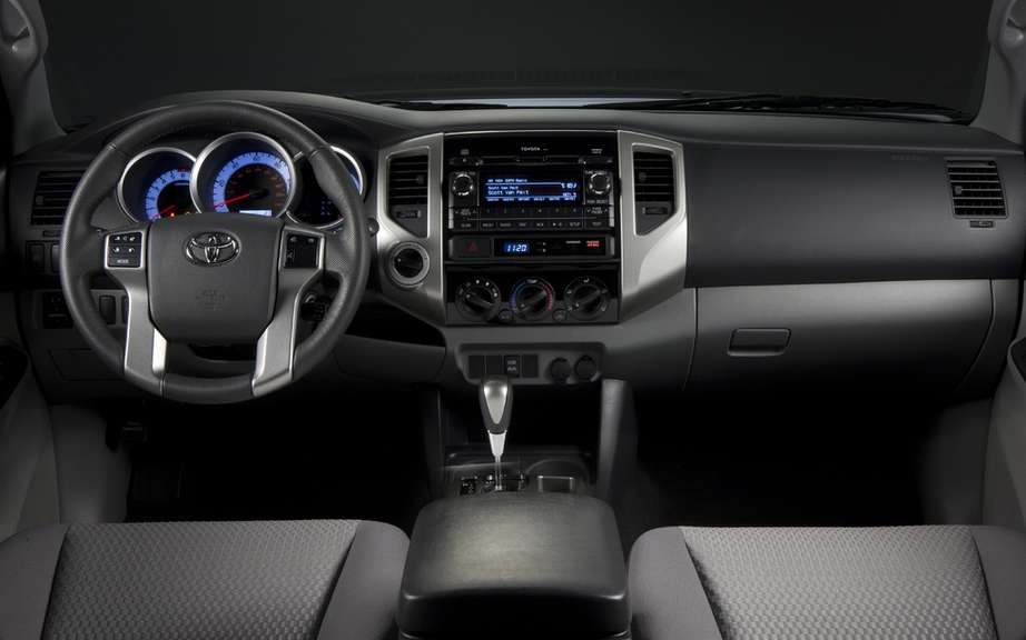 Toyota Tacoma 2012: revamped and improved picture #4