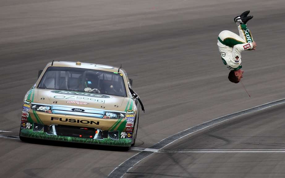 Carl Edwards favorite NASCAR next season picture #1