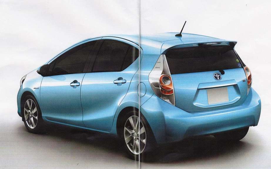 Toyota Prius C: A revealing brochure picture #2