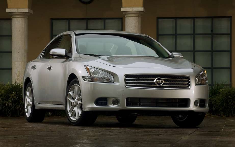 Nissan Maxima 2012: A discounted prices picture #2