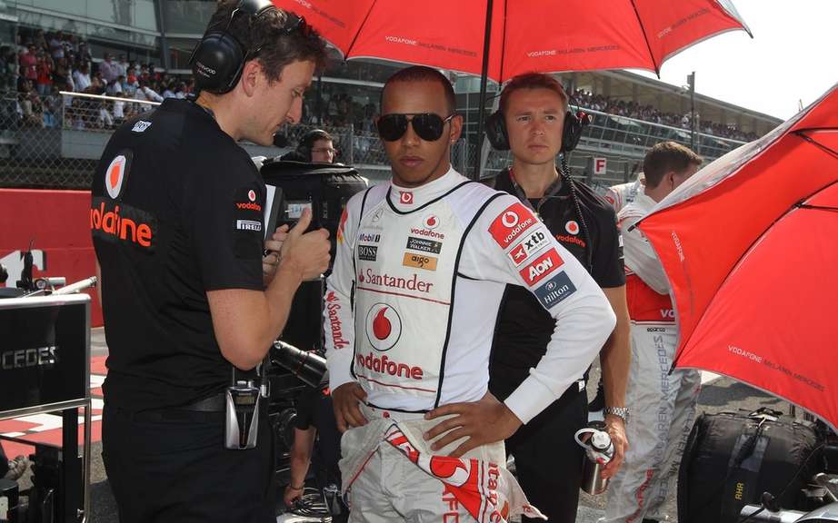 A meeting to discuss drivers driving Lewis Hamilton! picture #1