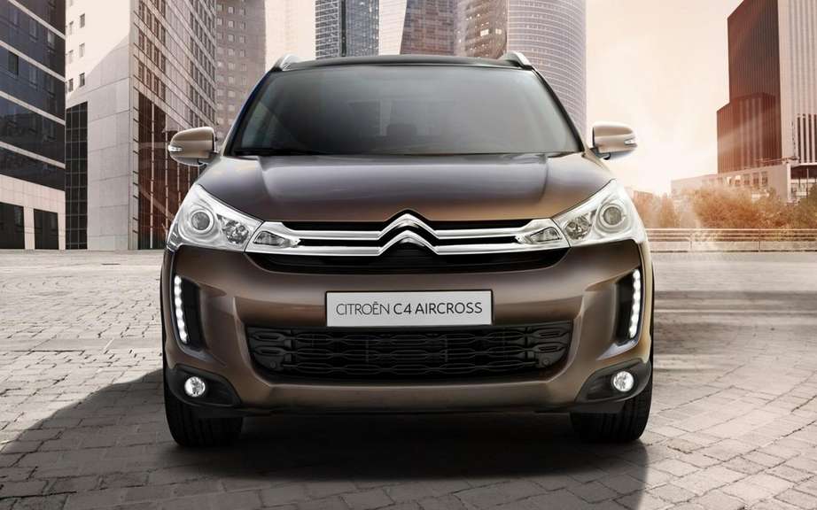 Citroen C4 Aircross: The underside of the Mitsubishi ASX picture #4