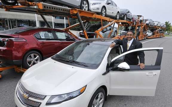 Chevrolet Volt: Start of the expedition cars in Canadian dealer picture #1