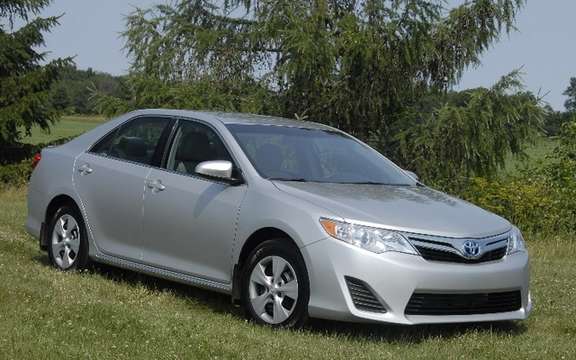 2012 Toyota Camry: A 7th generation picture #1